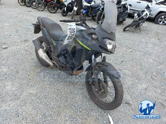 LOTE 17 KAWASAKI VERSYS-X 300 2020/2020