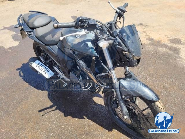 LOTE 26 YAMAHA FAZER 250 2023/2024 