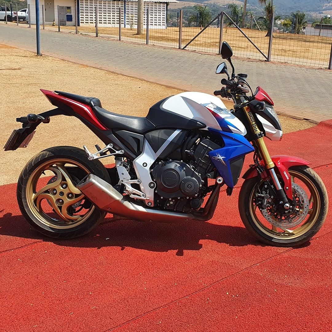 LOTE 33 HONDA/CB 1000R